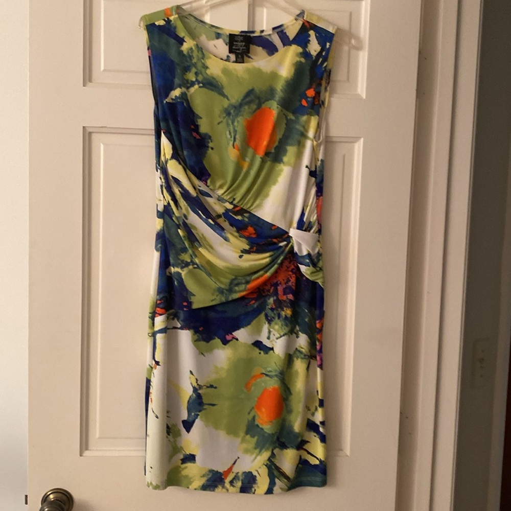 Suzi Chin multicolor round neck sheath dress. - Picture 2 of 7